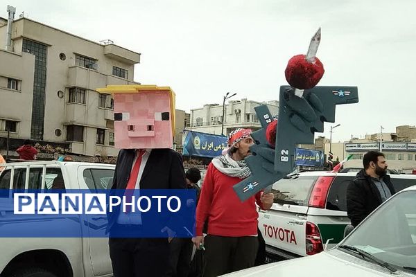 حضور اقشار مختلف مردم شهرری در راهپیمایی ۲۲ بهمن
