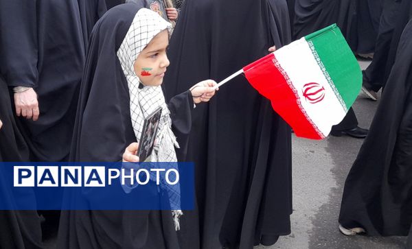 راهپیمایی مردم جعفرآباد قم در جشن سالگرد پیروزی انقلاب