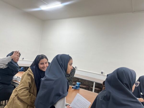 جلسه سفیران سلامت دبیرستان مطهره ناحیه ۶ مشهد مقدس