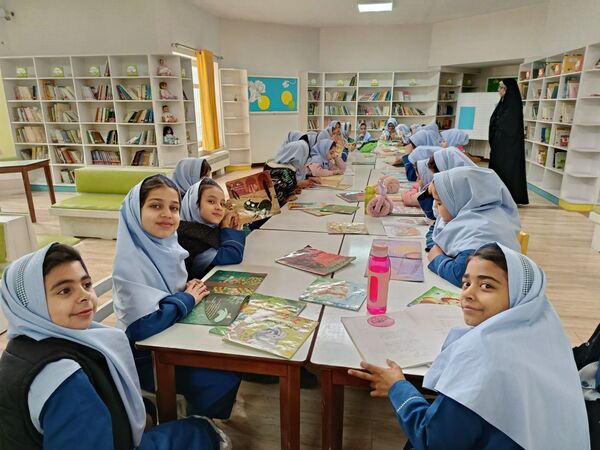 اردوی تشویقی کلاس برتر درسی مدرسه بنت الهدی صدر ۲