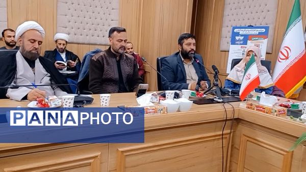 چهارمین جلسه کارگاه تربیت تسهیل‌گر کتابخوانی نوجوان