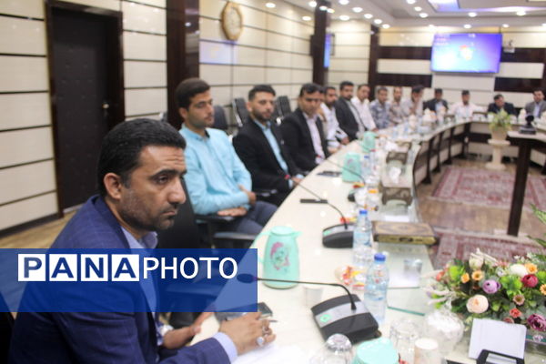 تجلیل از معلمان جوان برتر  به مناسبت گرامیداشت هفته مقام معلم استان بوشهر