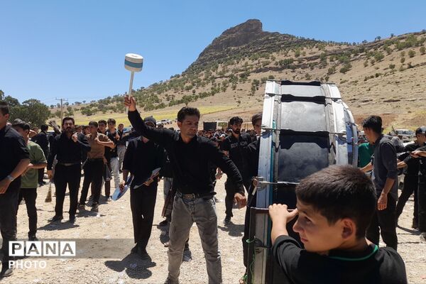 طنین «یا حسین» در آستان امامزاده قنبر عبدال