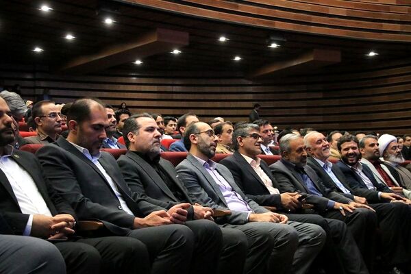 مراسم معلم سرآمد ۱۴۰۳ شهرستان‌های استان تهران و گرامیداشت مقام معلم در ایوان ری