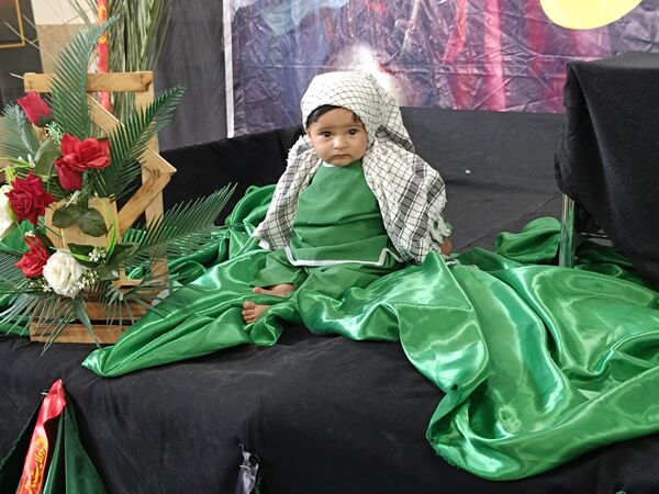 زمزمهٔ مادرانه، عهدی دوباره با علی‌اصغر (ع)