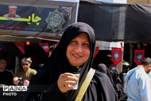 میزبانی فرهنگیان فشافویه در موکب عشاق الحسین(ع) سازمان دانش آموزی