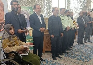 تجلیل از شهدای معلم و دانش‌آموز ناحیه دو شهرری