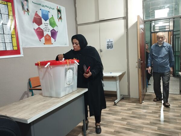 حضور مردم حاجی‌آباد در دور دوم انتخابات ریاست‌جمهوری