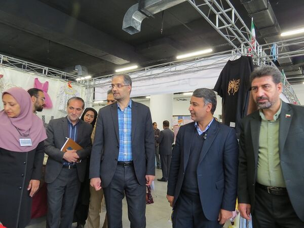 افتتاحیه نمایشگاه استانی به‌مناسبت هفته مشاغل در شهرستان بجنورد 