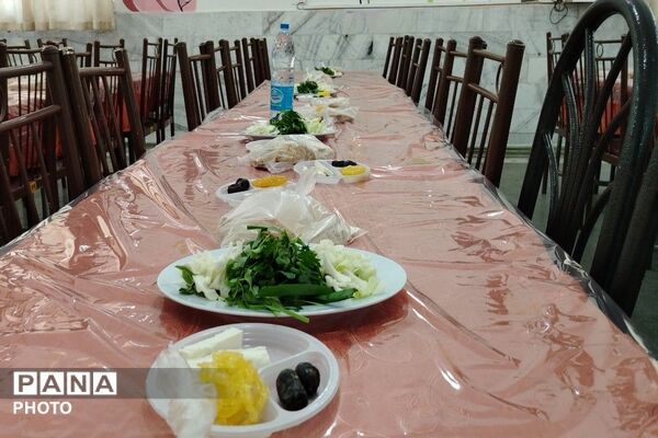 ضیافت افطاری در آموزشگاه شهید مجید دهنوی نیشابور