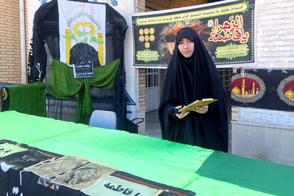 مراسم عزاداری حضرت زهرا (س) در دبیرستان دخترانه هیأت امنایی پویش ناحیه ۳شیراز 