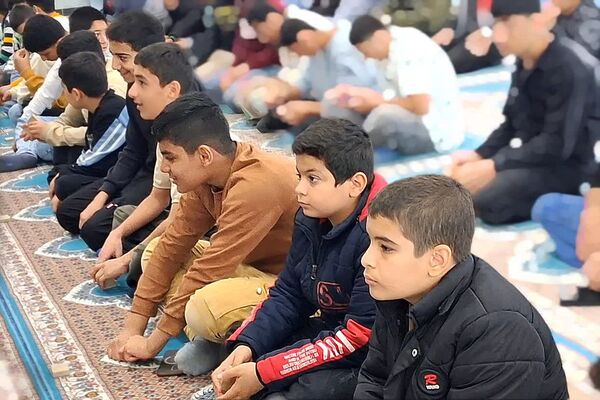 برگزاری طرح «سلام محله» با اجرای سرود دانش‌آموزی و میز خدمت بهزیستی در مصلی امام خمینی(ره) باشت