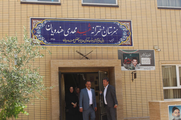 برپایی نمایشگاه هفته مشاغل در هنرستان شهید مهدی هندویان قم