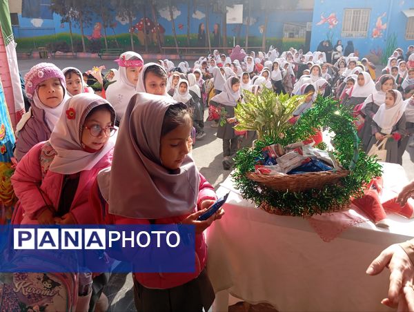 جشن میلاد حضرت ولی عصر (عج)در دبستان نرجس