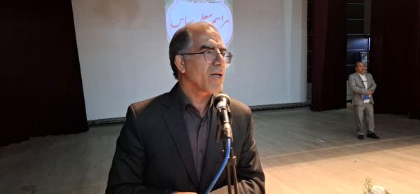 برگزاری جشن سپاس معلم در پلدختر و قدردانی از معلمان برتر