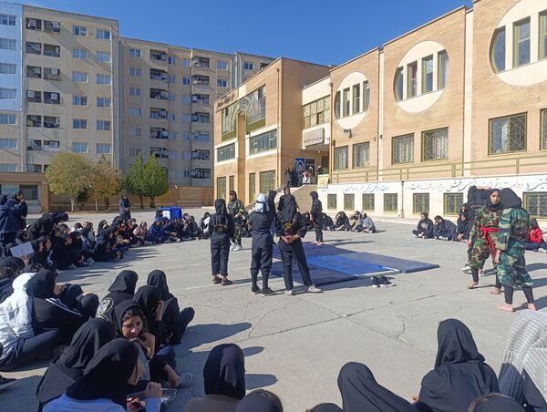 المپیاد ورزشی در هنرستان فاطمیه
