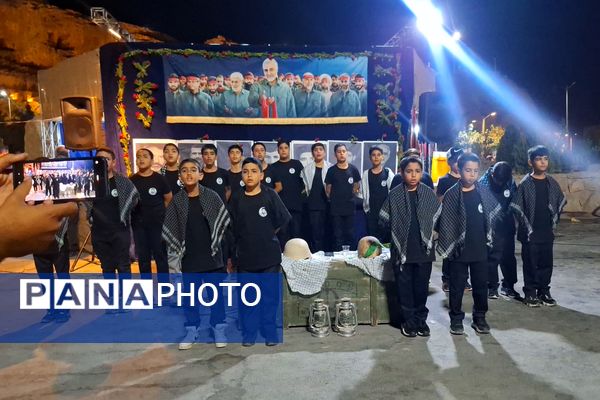 بزرگداشت مقام شهدای دفاع مقدس در آخرین روز هفته دفاع مقدس