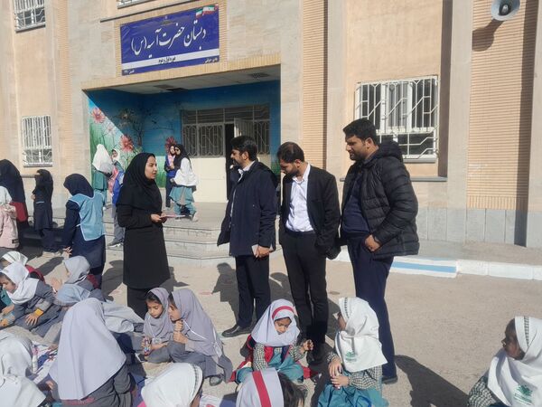 پویش کشوری پرسش مهر ریاست جمهوری، در دبستان حضرت آسیه