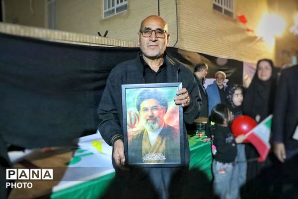 برپایی موکب امام رضا(ع) یاد بود شهدای دانش آموز در یزد