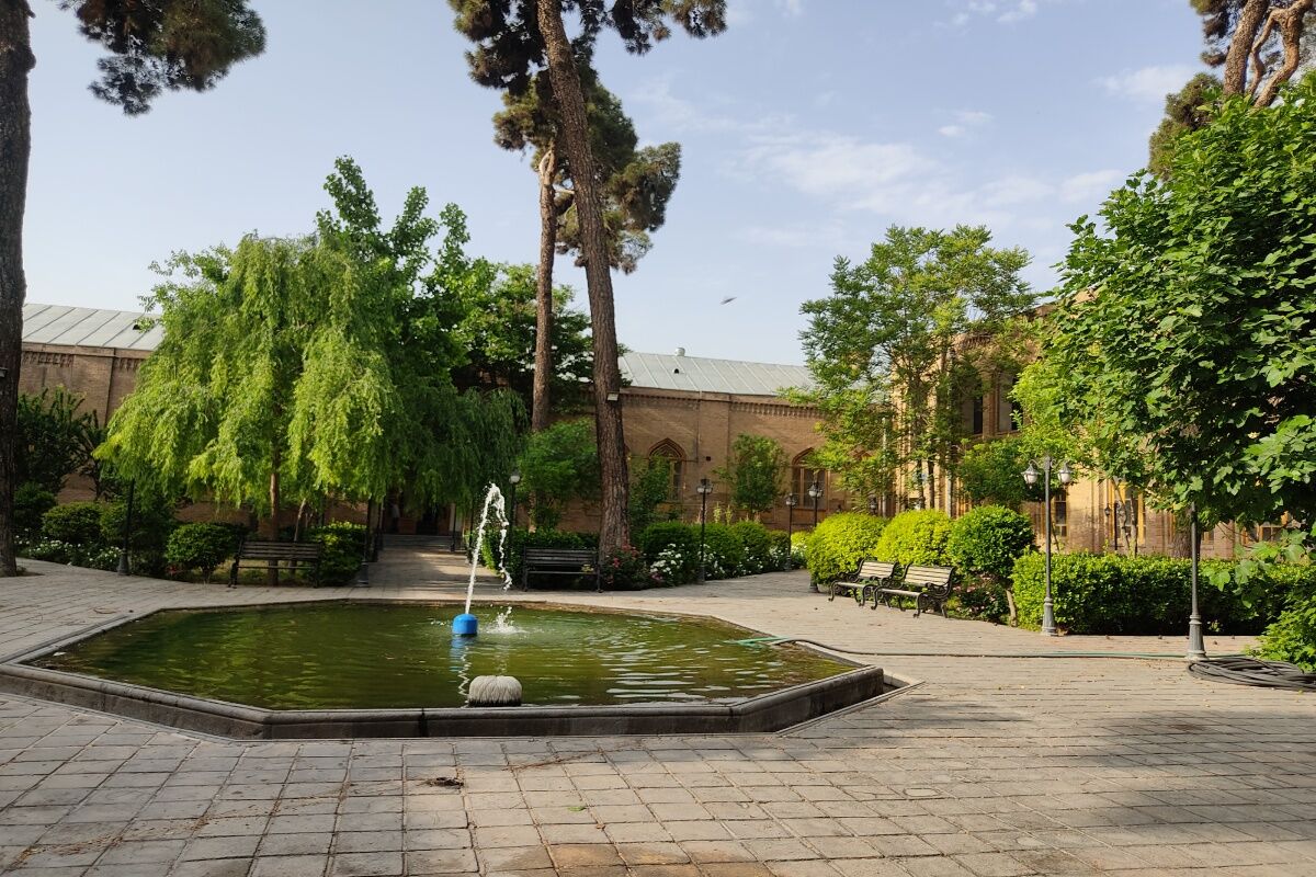 سفر به دل طبیعت مدرسه تاریخی دارالفنون 