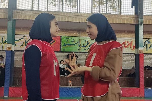 مسابقات ورزشی بین مدرسه‌ای در رباط‌کریم