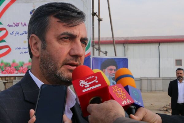 خشتِ بنای مدرسه ۱۸ کلاسه در شهرری گذاشته شد