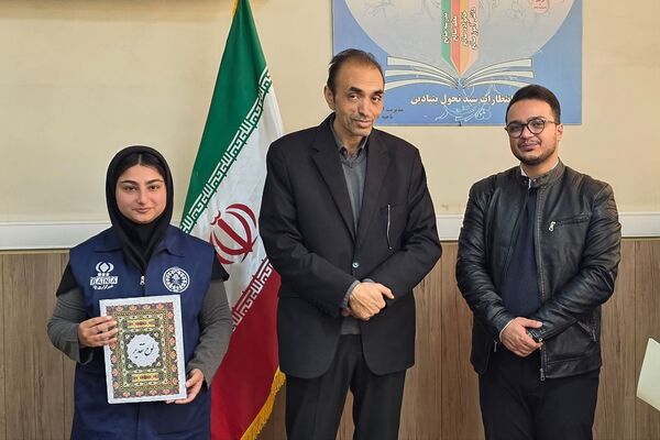 تقدیر از دانش آموز خبرنگاران فعال پانا بهارستان دو