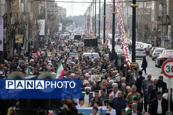 حماسه حضور مردم غیور باقرشهر و کهریزک در راهپیمایی ۲۲بهمن