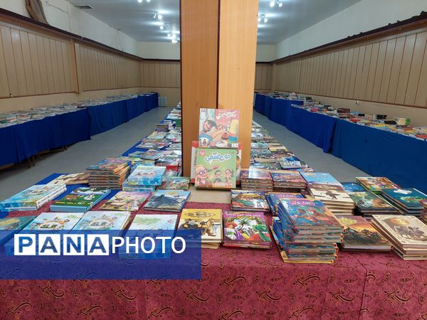 نمایشگاه کتاب وصنایع دستی در کاشمر