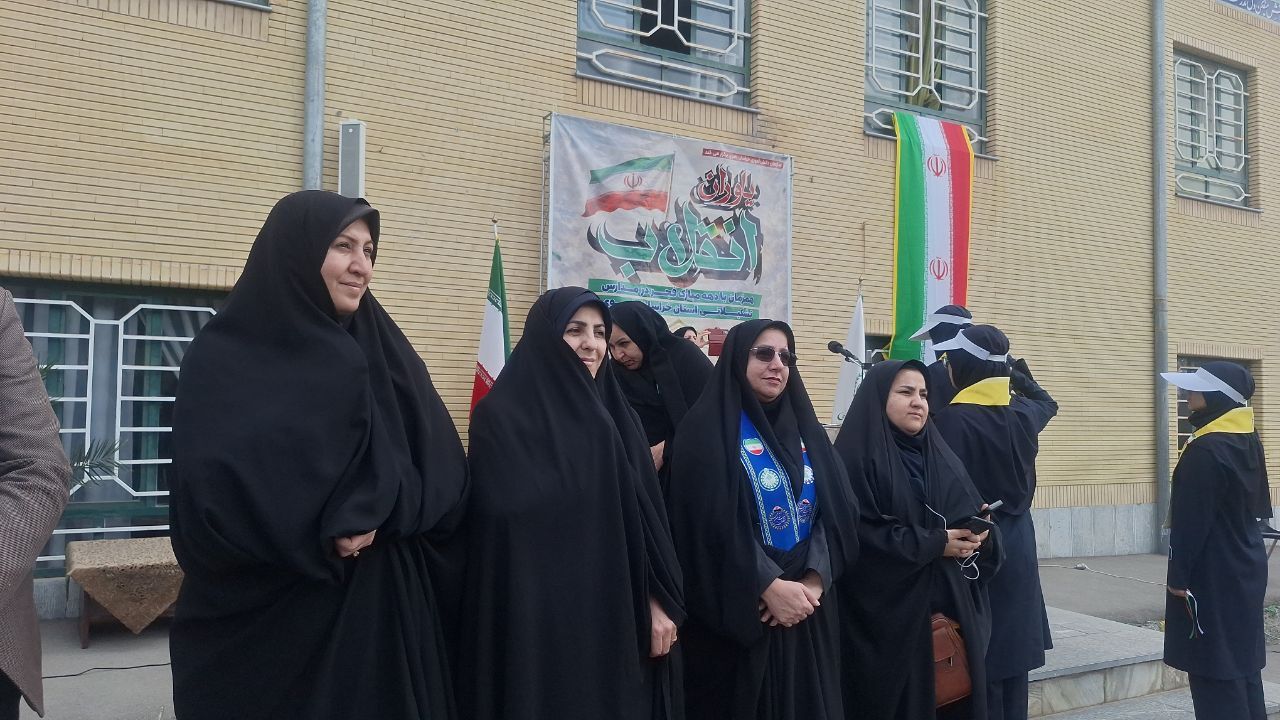 همایش یاوران انقلاب؛ نمایش توانمندی‌های دانش‌آموزان یاس