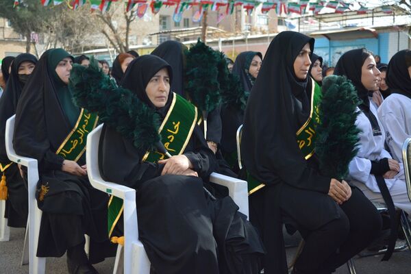 طنین زنگ انقلاب در بهارستان‌دو 
