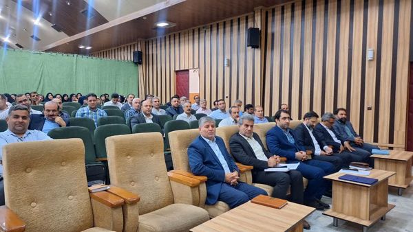 جلسه تخصصی مدیران مدارس آموزش‌وپرورش ناحیه 1 کرج