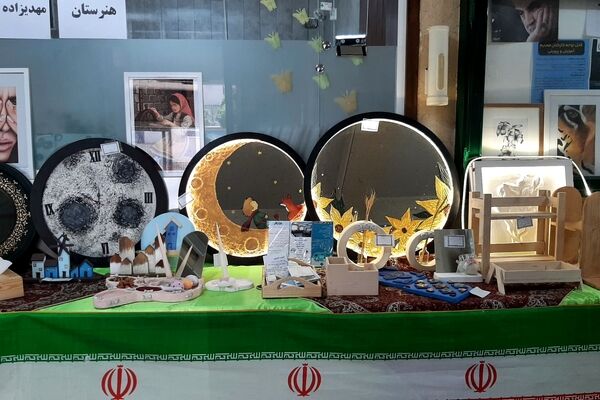 نمایشگاه هنر و خلاقیت  درآموزش وپرورش ناحیه ۷