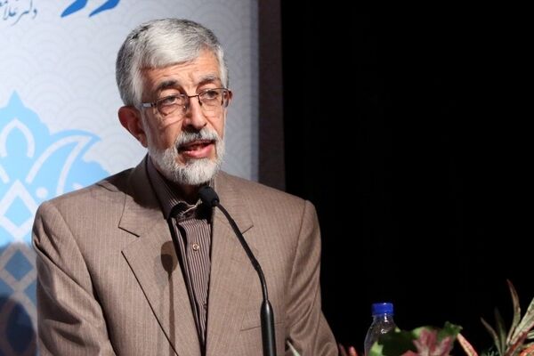 رهبر شهید، کلید‌واژه «استقلال» را گره‌گشای روابط خارجی و مناسبات بین‌المللی کشور می‌دانستند