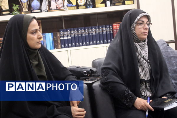 جلسه ارزیابی بازرسان وزارت آموزش و پرورش از کانون‌های فرهنگی تربیتی استان بوشهر