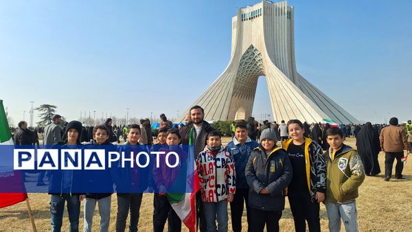 شور اسلامی در مسیر راهپیمایی تهران