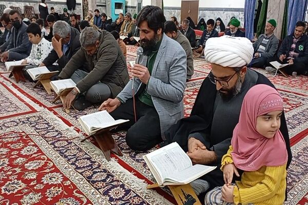  شبی با قرآن کریم در مسجد جامع شهر بار 