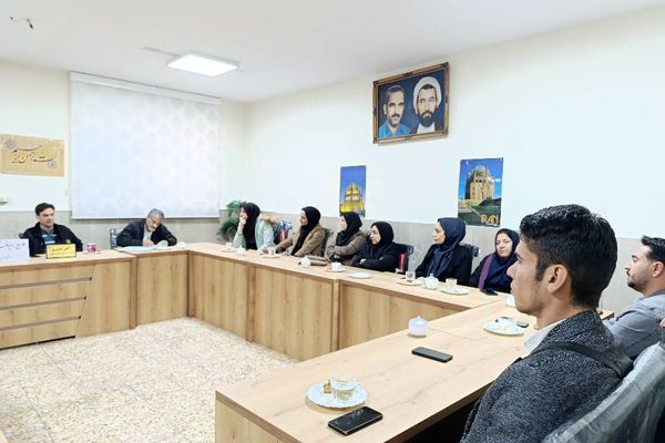 برگزاری جلسه نماد با محوریت حمایت و پیشگیری در مدرسه شهید رجایی