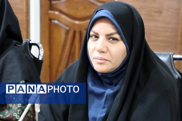 منطقه ۱۴ پیشگام قدردانی از حافظان سلامت روان دانش‌آموزان 