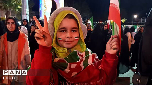 چهل وهفتمین قرار شبانه همچنان لبیک گویان در خیابان‌های کوهدشت