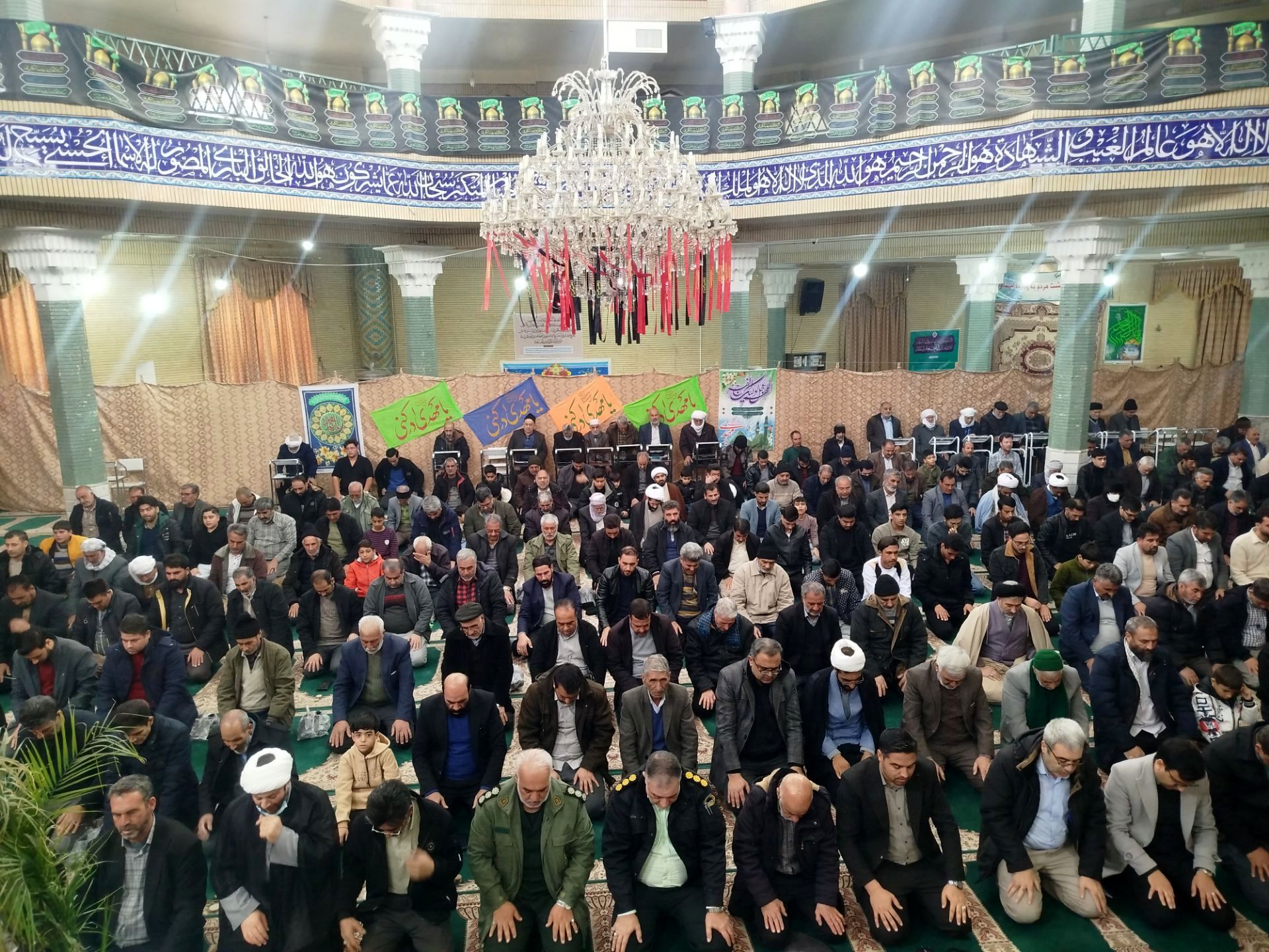 همدلی و وحدت در نماز جمعه باخرز به نمایش درآمد