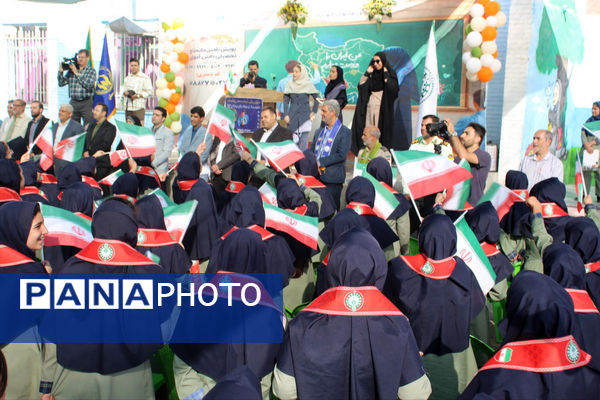 آیین جشن عاطفه‌ها در دبستان ولایت سمنان 