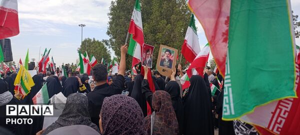 خروش حماسی مردم انقلابی بندرعباس در تجدید میثاق با رهبر جدید انقلاب اسلامی
