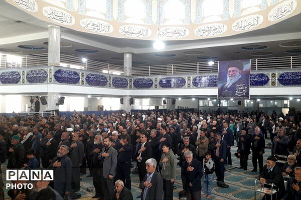 حال‌وهوای معنوی لردگان در جمعه‌ای که با یاد امام شهید و شهدای میناب روشن شد