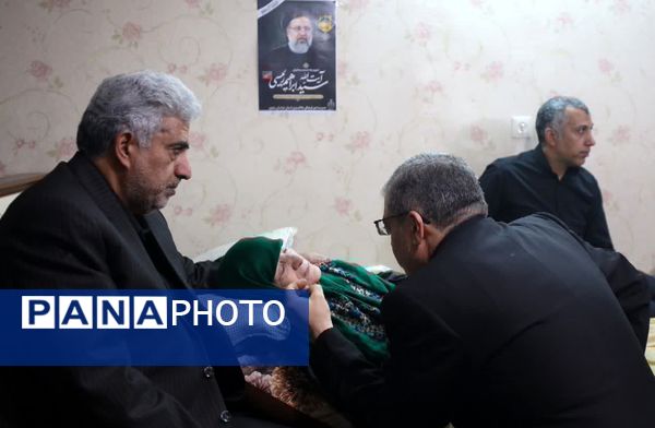 دیدار شهردار مشهد با مادر شهید ابراهیم رئیسی