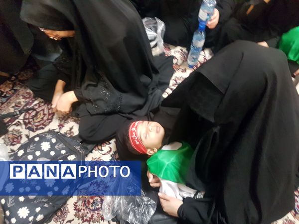 برگزاری بزرگترین اجتماع شیرخوارگان حسینی در حرم مطهر رضوی