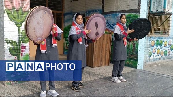 جشنواره فرهنگی هنری ماها در دبستان پنجم مهر