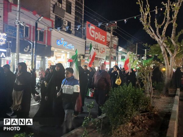اجتماع باشکوهی فرهنگیان استان البرز در چهلم شهادت رهبر و دانش‌آموزان میناب