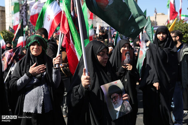 چهلمین روز شهادت رهبر شهید انقلاب اسلامی - تهران