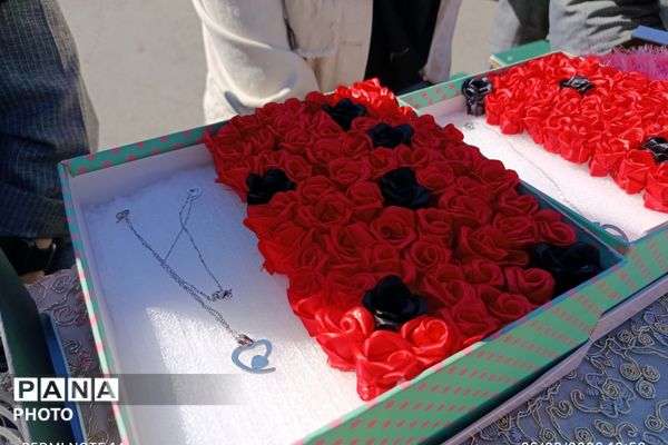 رنگِ خلاقیت در مدرسه رستمرودی پیچید؛ برگزاری بازارچه خوارزمی